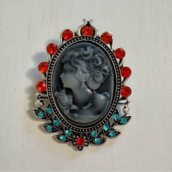 Jewelry - Vintage-Inspired Grey Cameo Brooch with Red Orange and Teal Stones